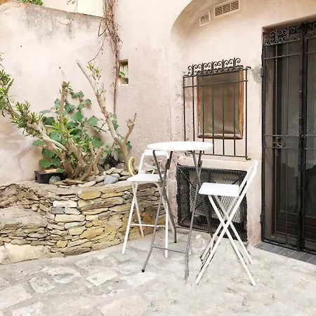 T1 Au Coeur De St Florent Appartement